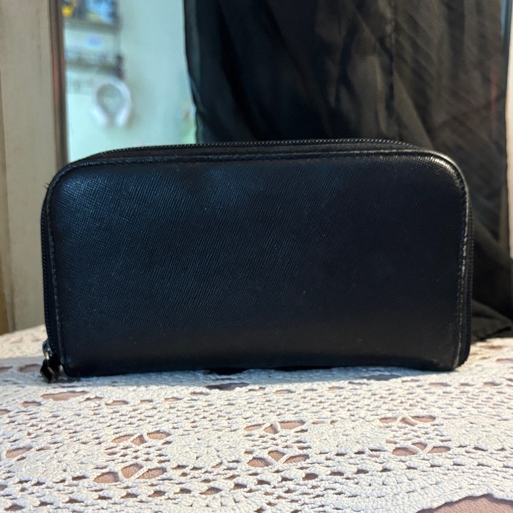 Prada Black Saffiano Leather Zip Wallet - Picture 2 of 11
